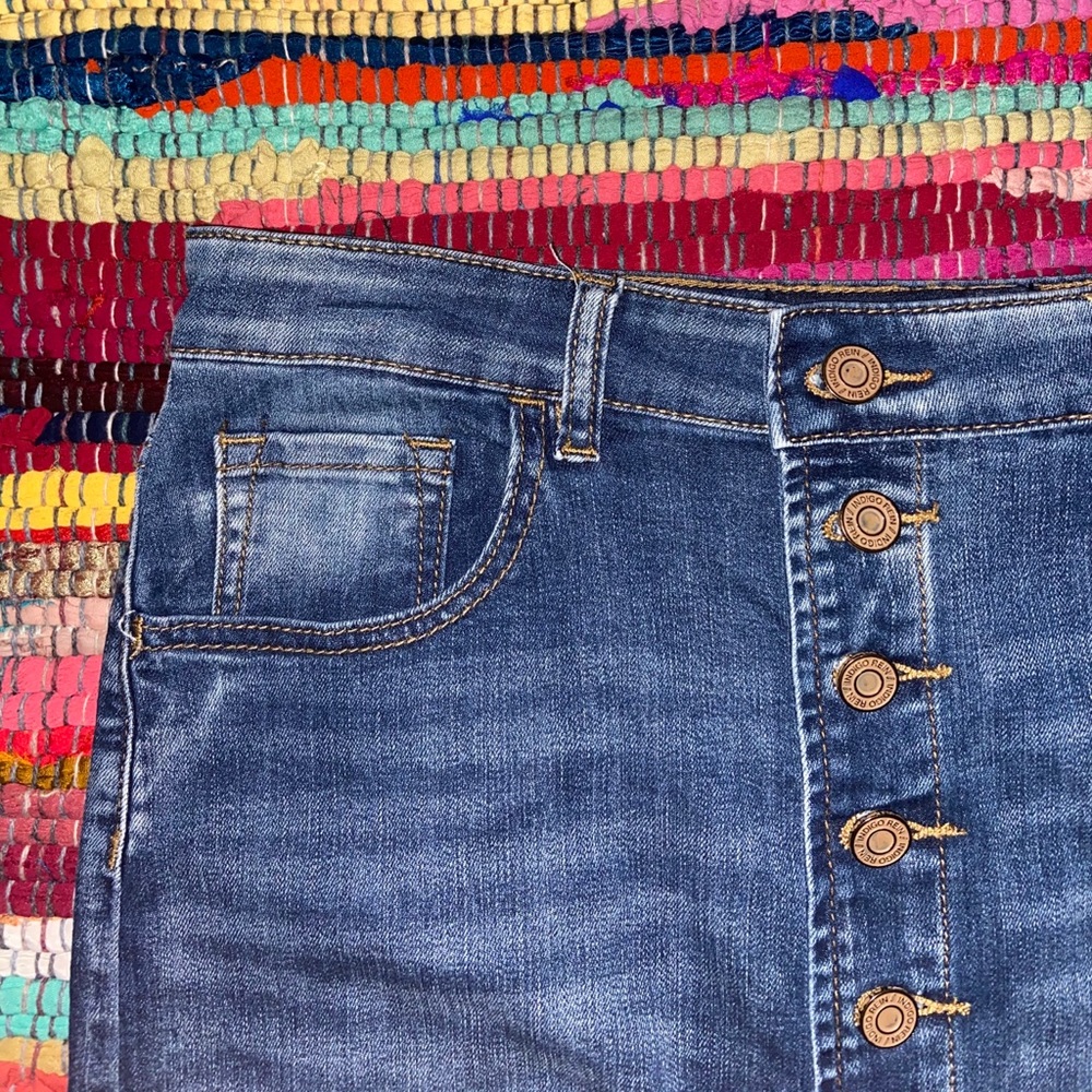 Cute Denim Skirt!!